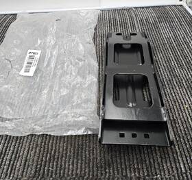 C-mbm-0003 8ten Upright Bracket Black For Tru Bucket