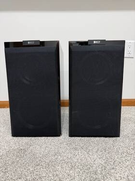 R300 Kef 613815634485 Black 3-way Bass Reflex Bookshelf Speakers Pair Used