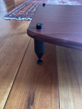 Pgvues5 Pangea Audio Vulcan Amp Stand Rosenut Red