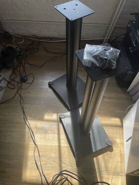 Sf28 Sanus 28in Steel Foundations Bookshelf Speaker Stand Pair - Black