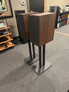 2nds Vega A/v 31 Inch All Steel Bookshelf Speaker Stands Factory