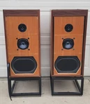 Vintage Linn Isobarik Monitor Speakers W Stands England. Fixed Price $2000.00.